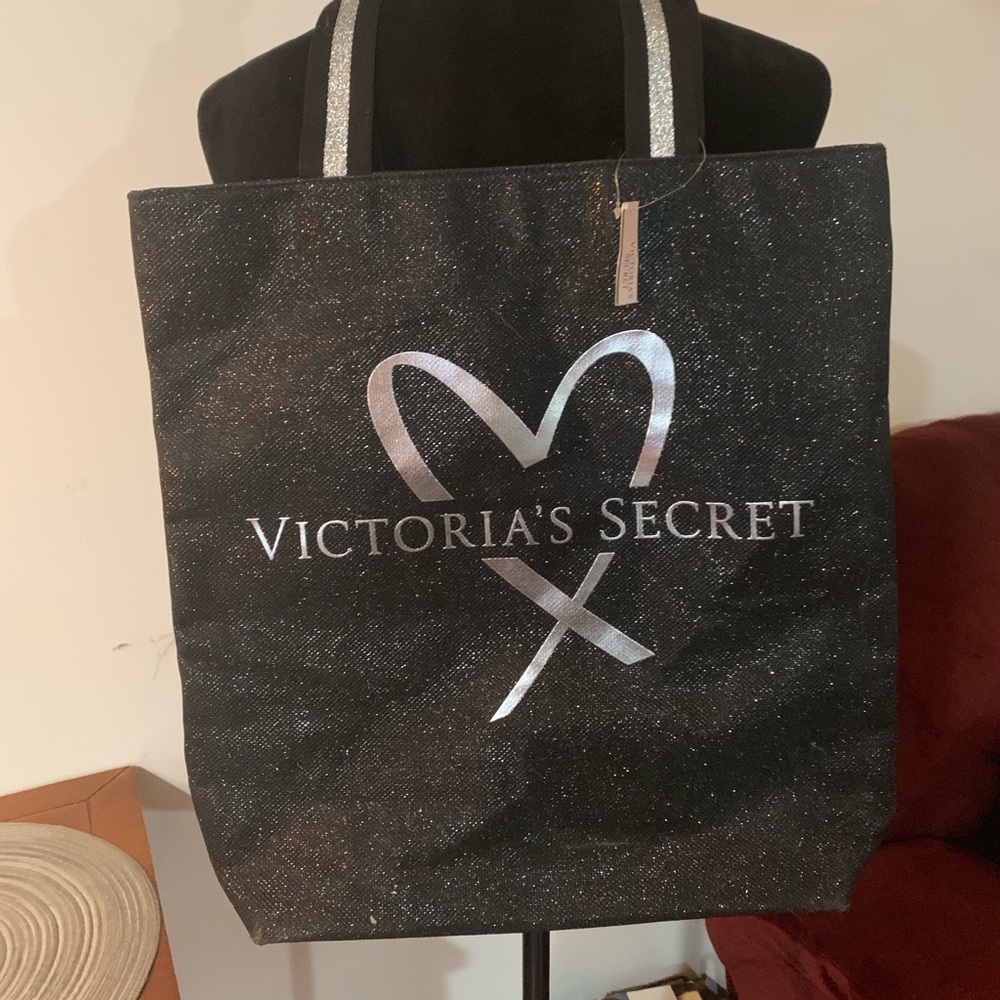 ⭐️💜NWT Victoria Secrets Black Sparkly Bag 💜⭐️